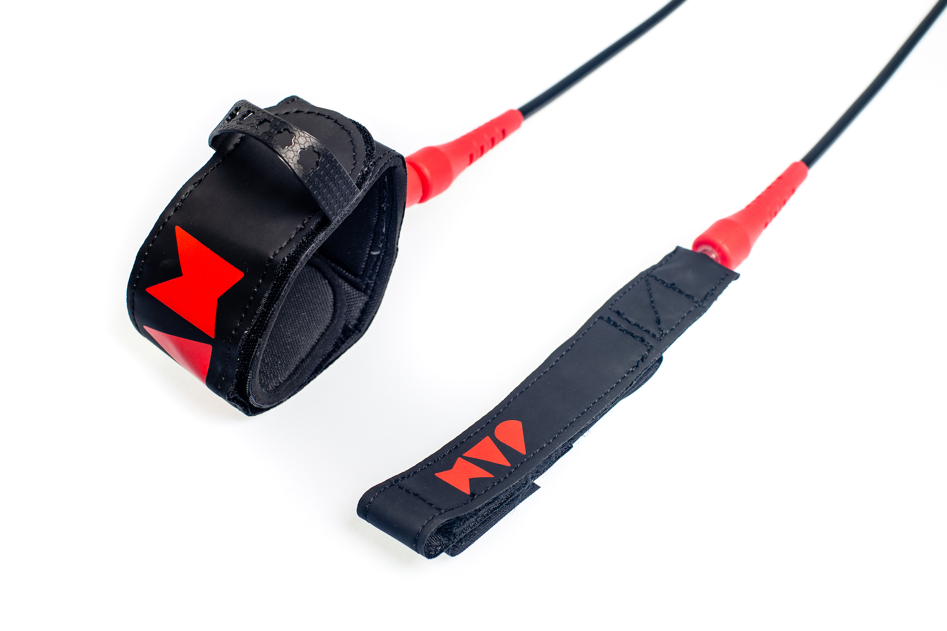SHREDDER BLACK-RED LEASH3